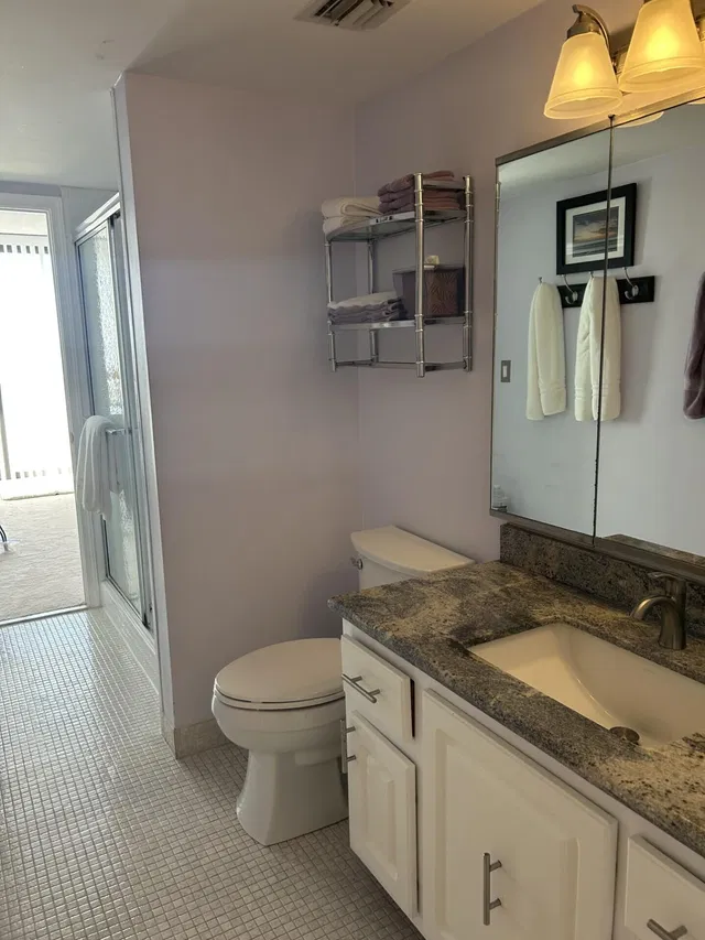 Trianon Unit 504 photo 9