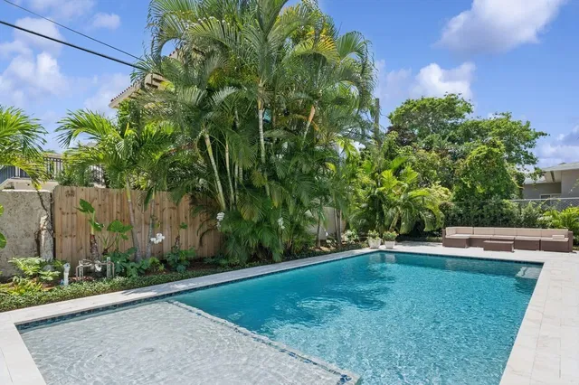 West Palm Beach Residence photo 35
