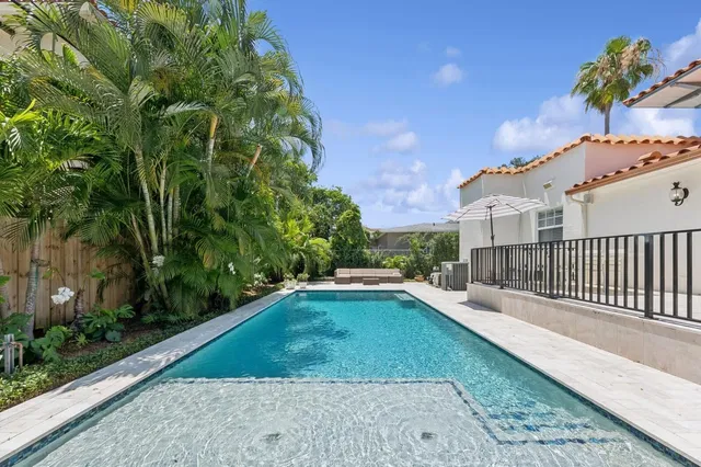 West Palm Beach Residence photo 36