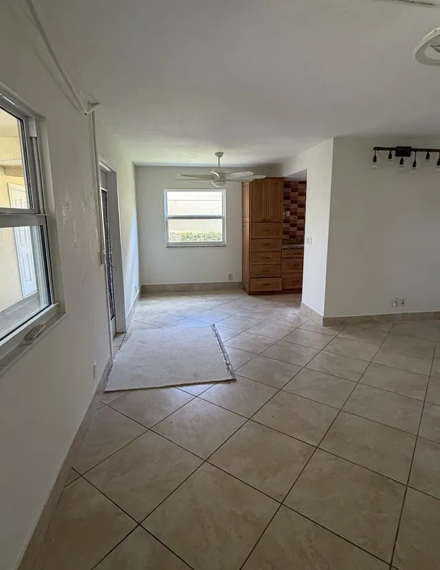 Residence photo 5