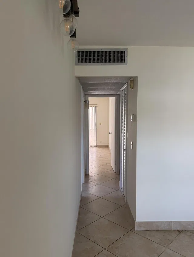 Residence photo 6
