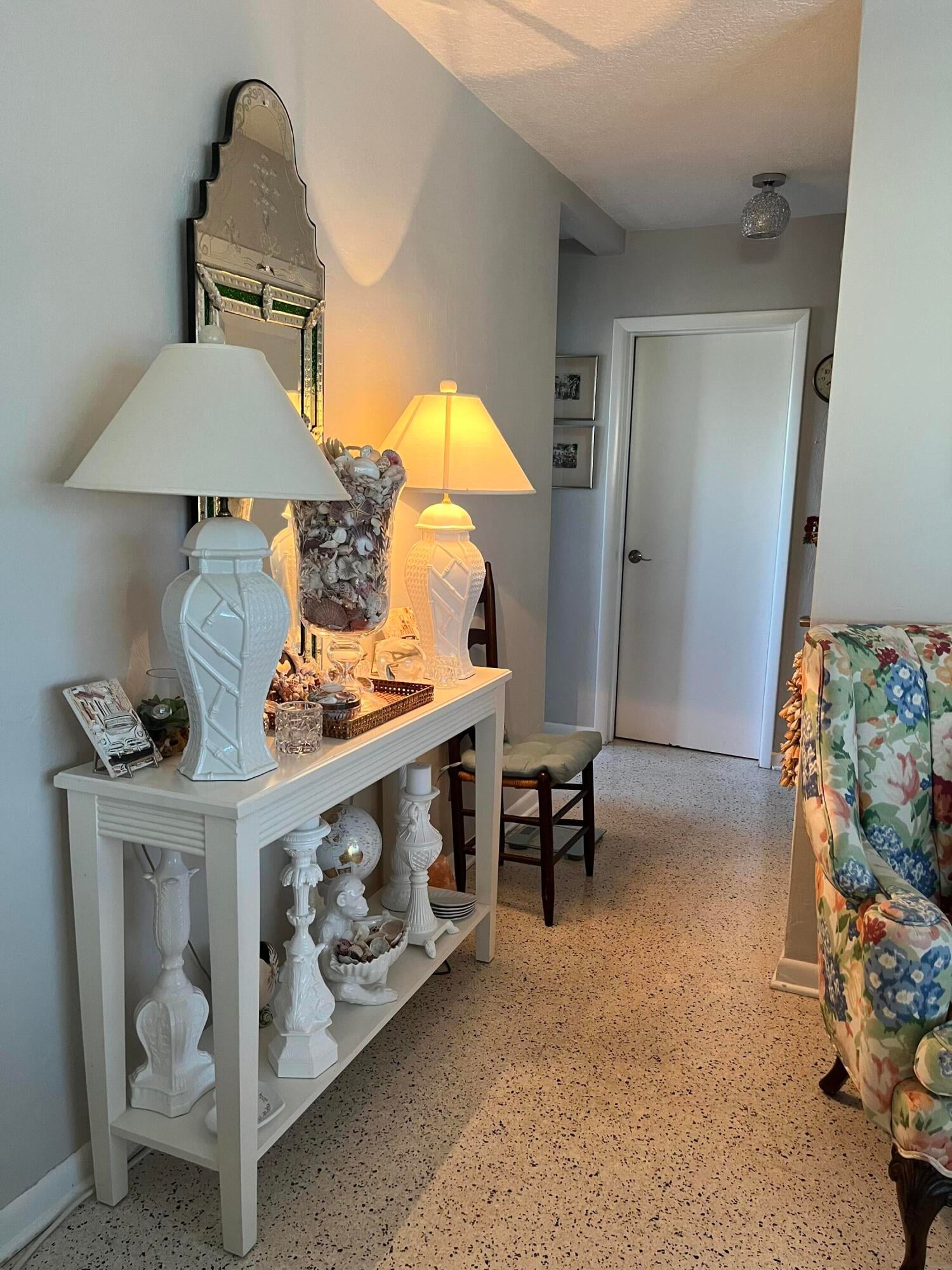 Residence photo 12