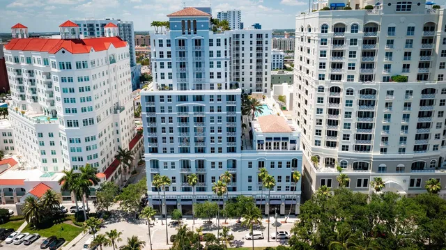 The Strand Unit 1115 photo 44