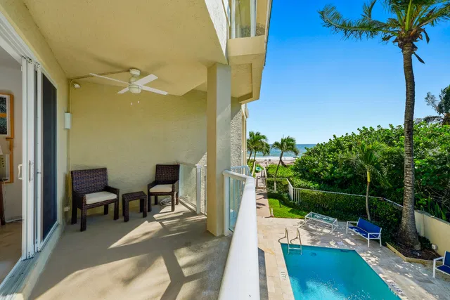Residence photo 12