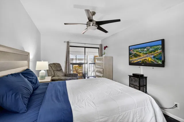  Unit 207 photo 17
