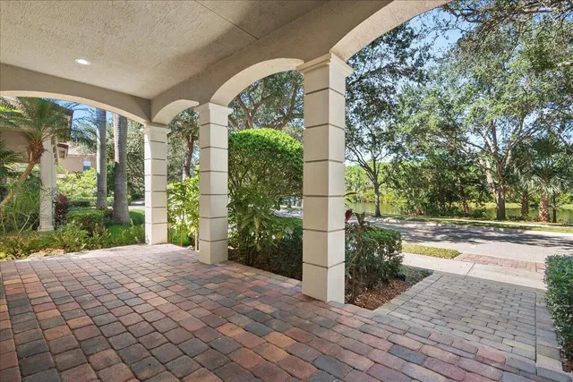 Canterbury Place Residence photo 3