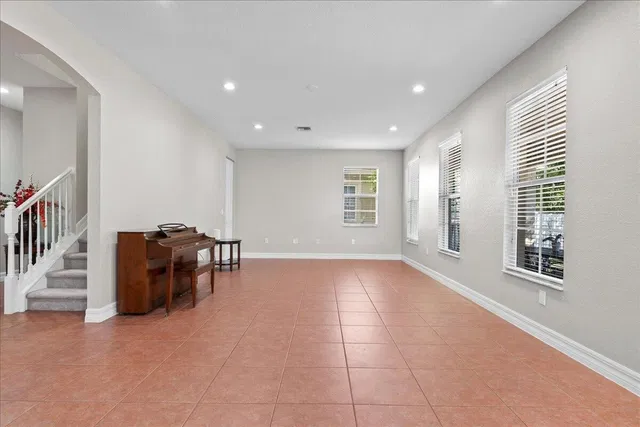 Canterbury Place Residence photo 28