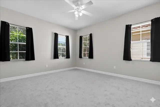 Canterbury Place Residence photo 44
