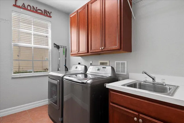 Canterbury Place Residence photo 58