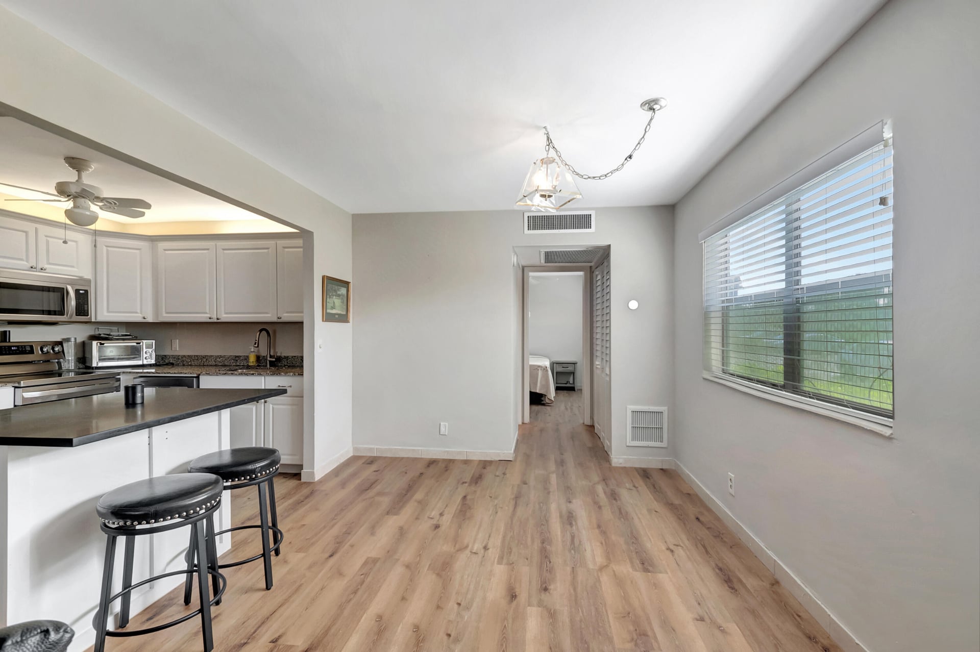  Unit 195 photo 13