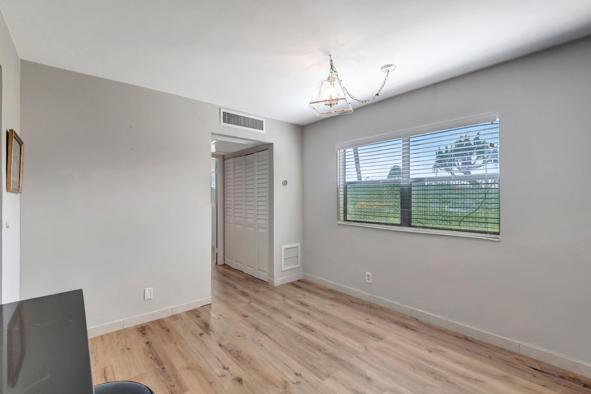  Unit 195 photo 14
