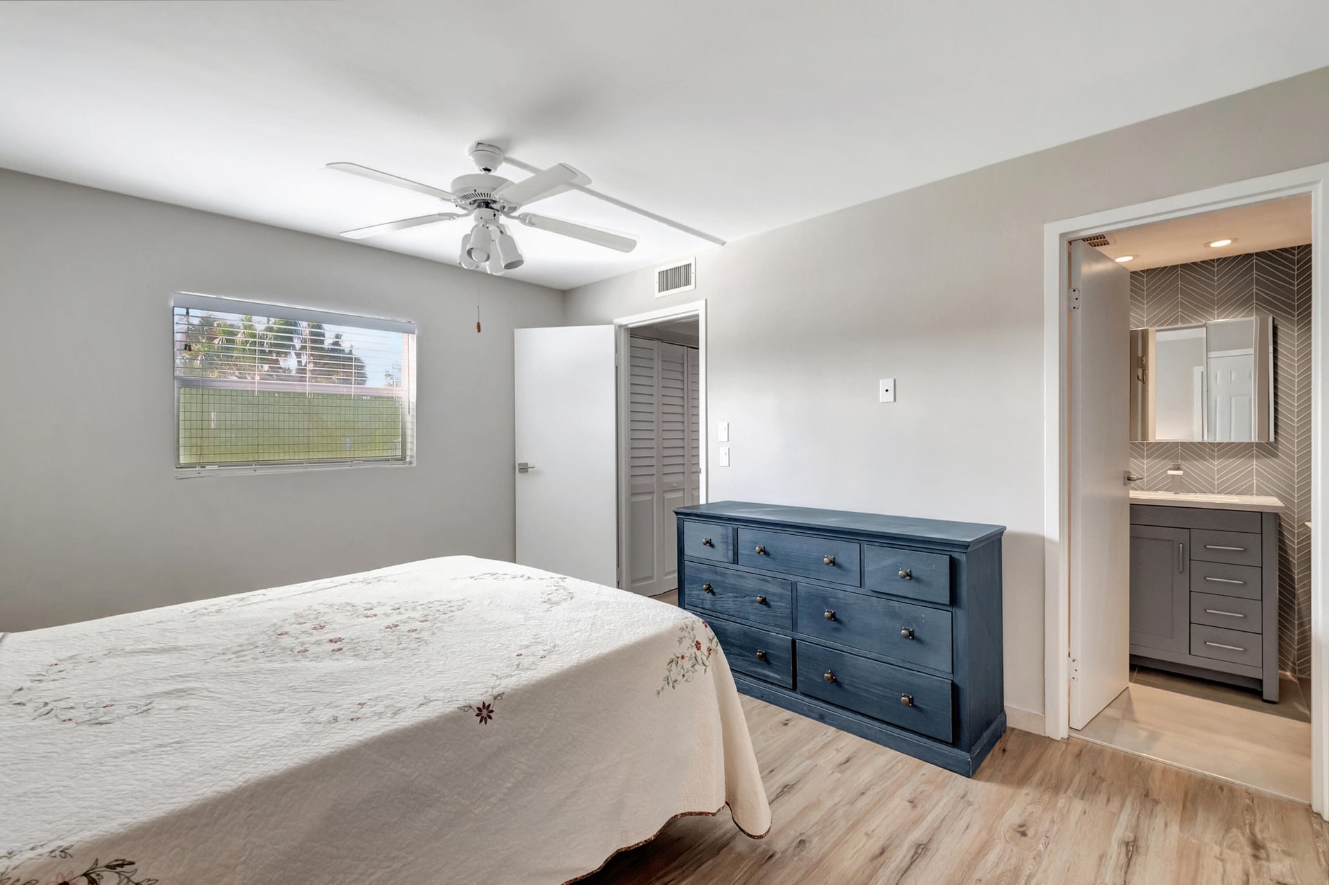  Unit 195 photo 19