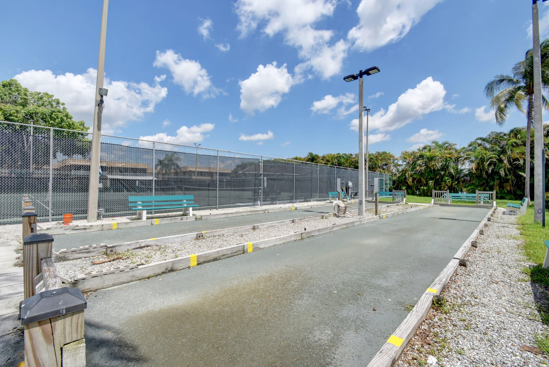  Unit 195 photo 32