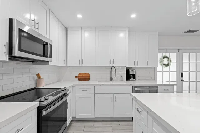 Residence photo 5