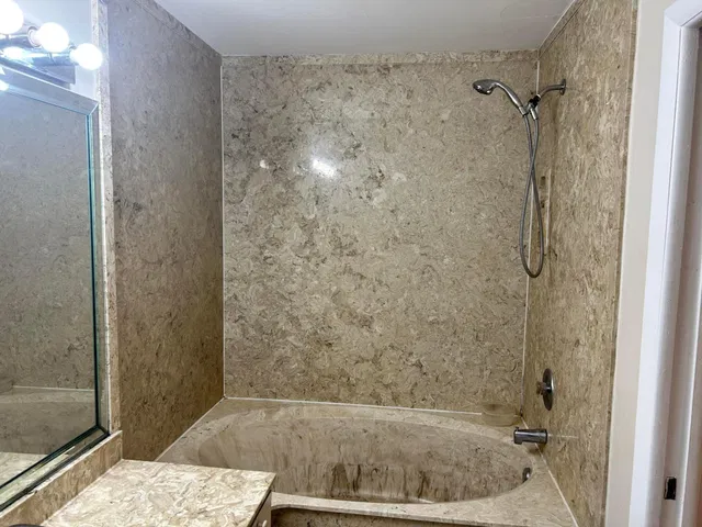  Unit E photo 12