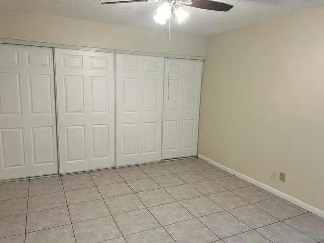  Unit E photo 14