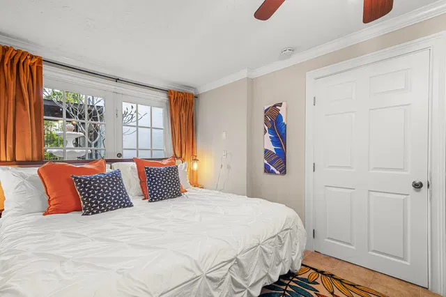 Residence photo 11