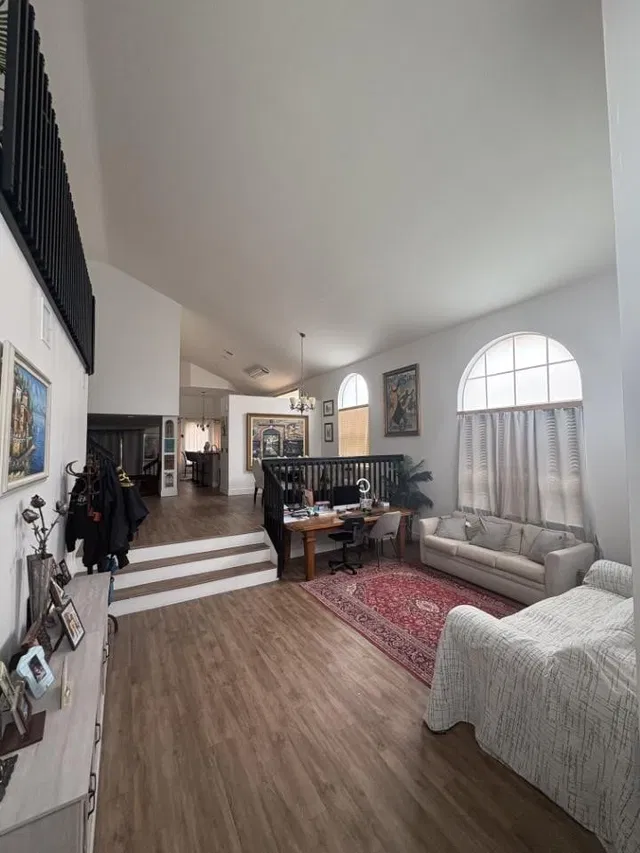 Residence photo 8