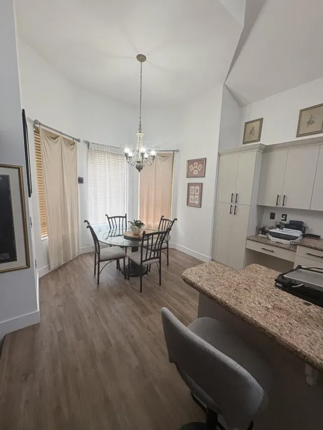 Residence photo 11