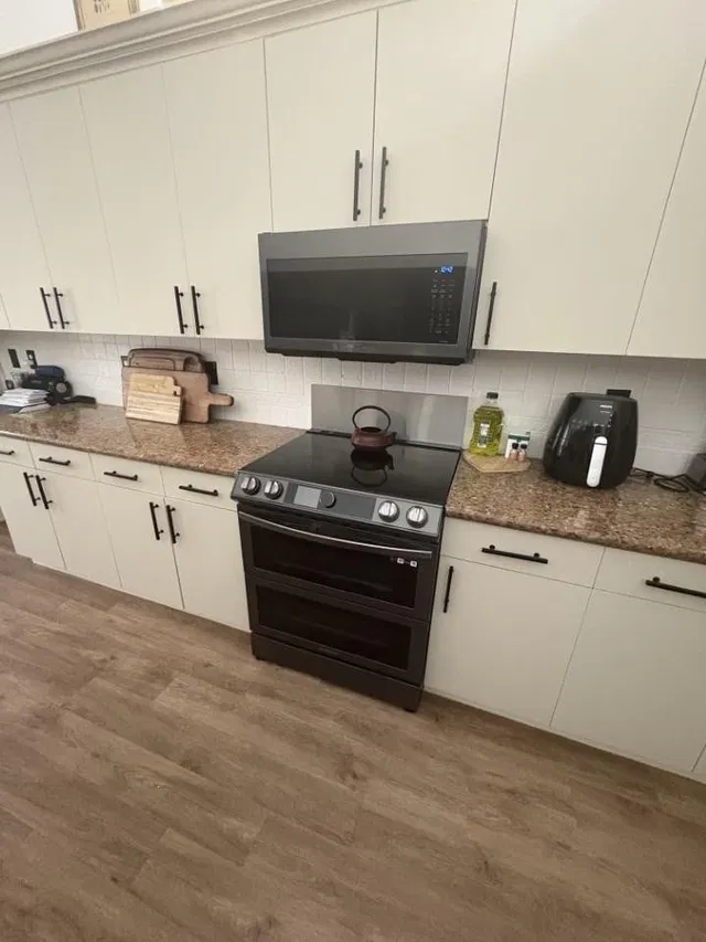 Residence photo 16
