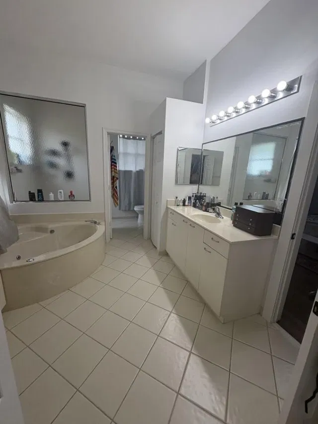 Residence photo 24