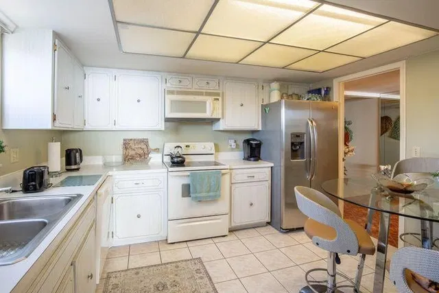  Unit 503 photo 11