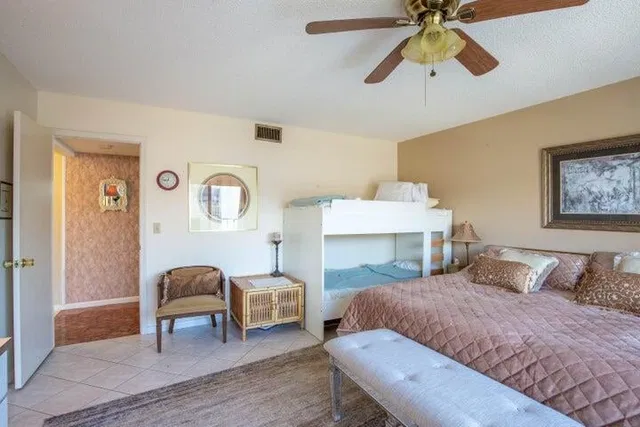  Unit 503 photo 19