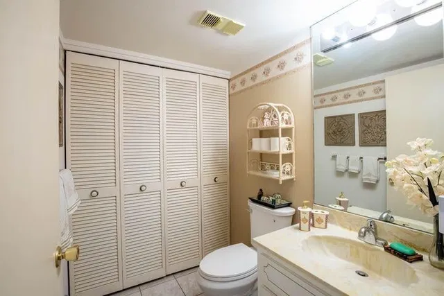  Unit 503 photo 23