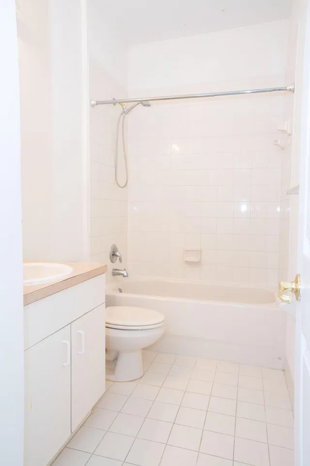 Unit 1802 photo 8
