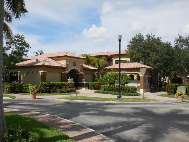  Unit 1802 photo 14