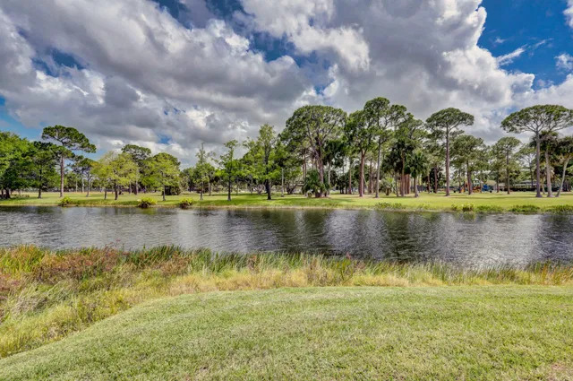 PGA National Palm Beach Gardens Unit D photo 50
