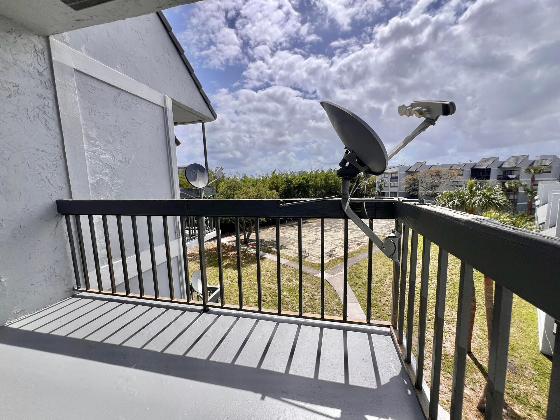  Unit 410 photo 16