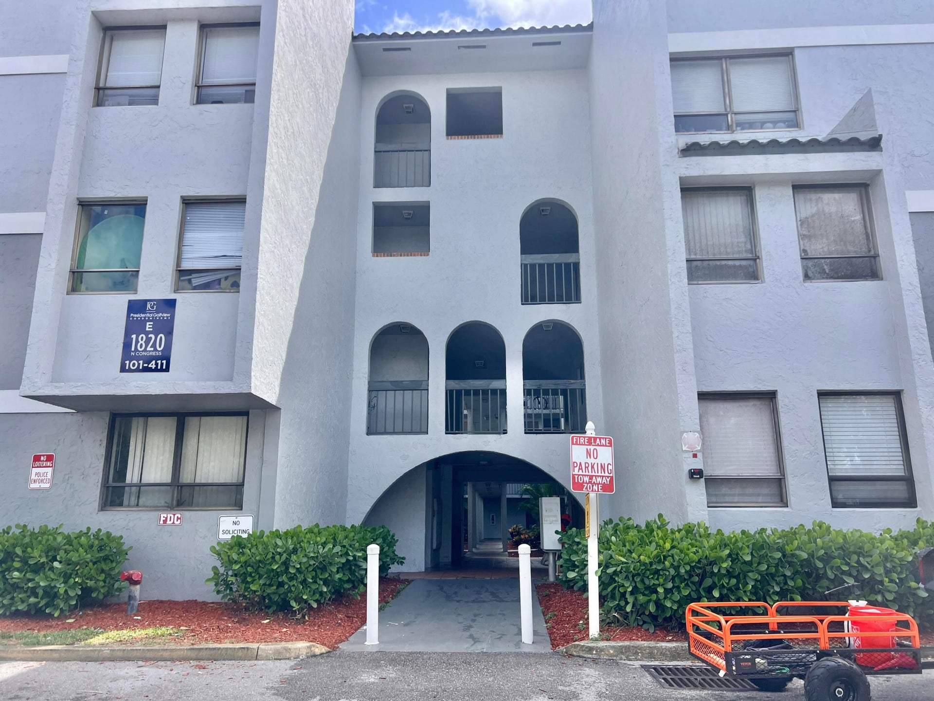  Unit 410 photo 18