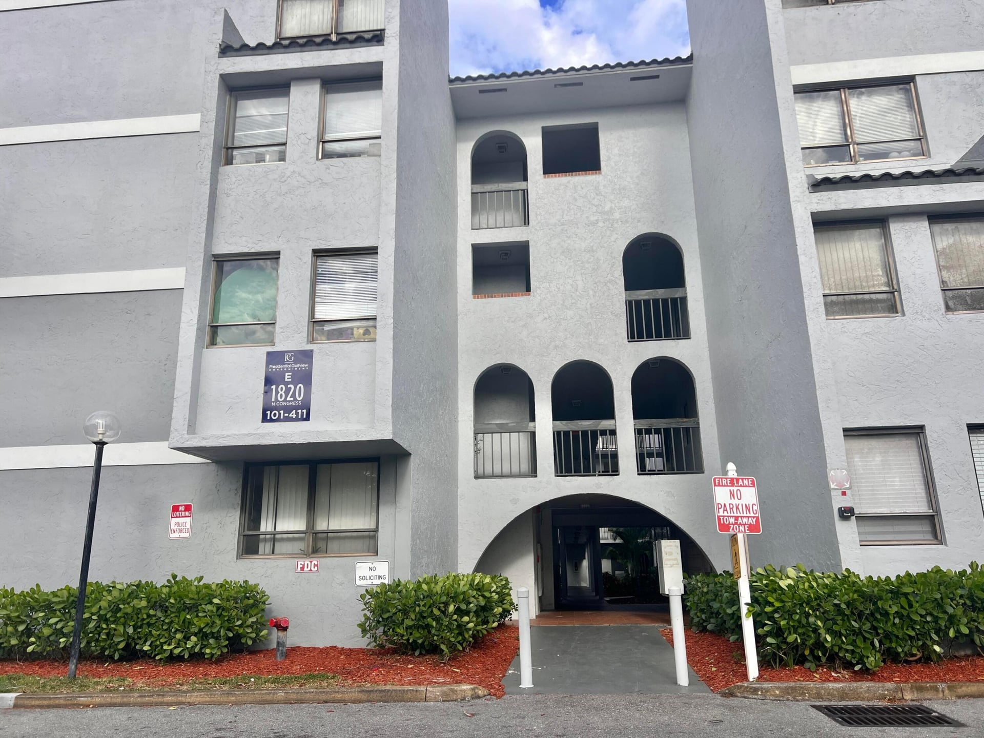  Unit 410 photo 21