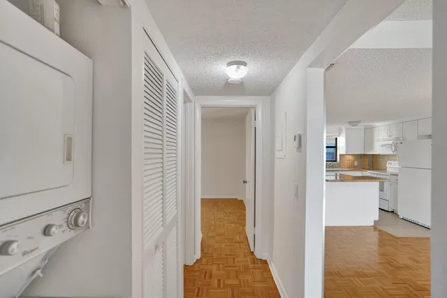 Unit 410 photo 29