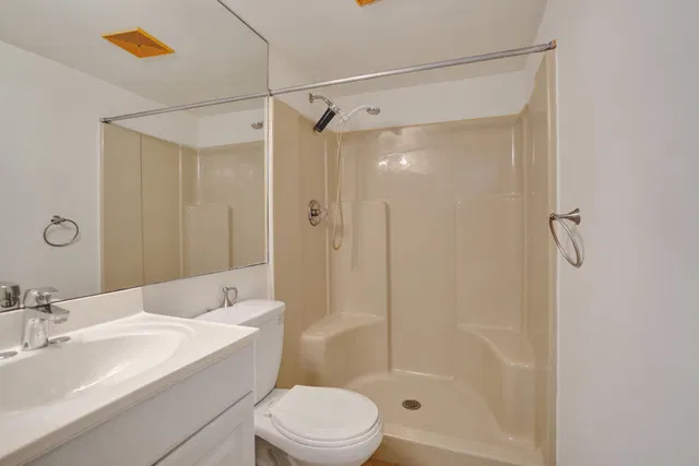 Unit 410 photo 30