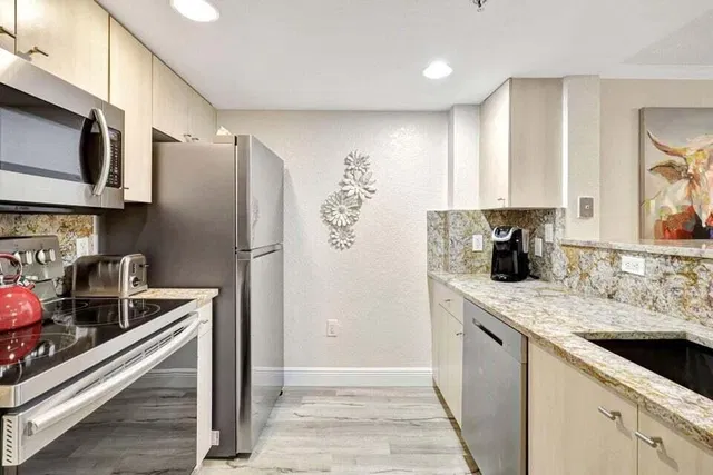 Flagler Pointe Unit 211 photo 5