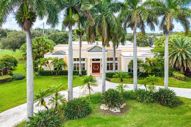Admirals Cove Residence photo 2