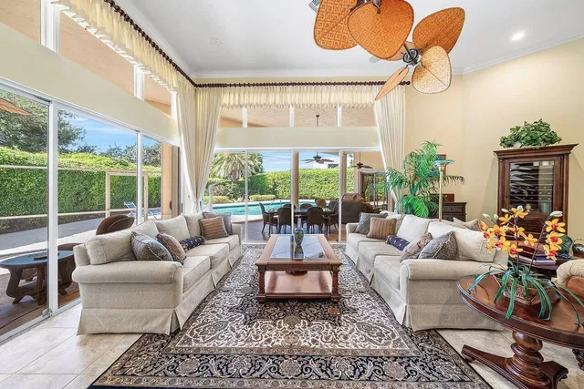 Admirals Cove Residence photo 15