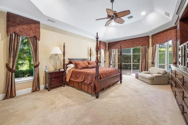 Admirals Cove Residence photo 29