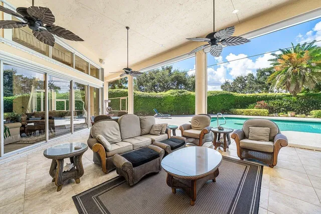 Admirals Cove Residence photo 44