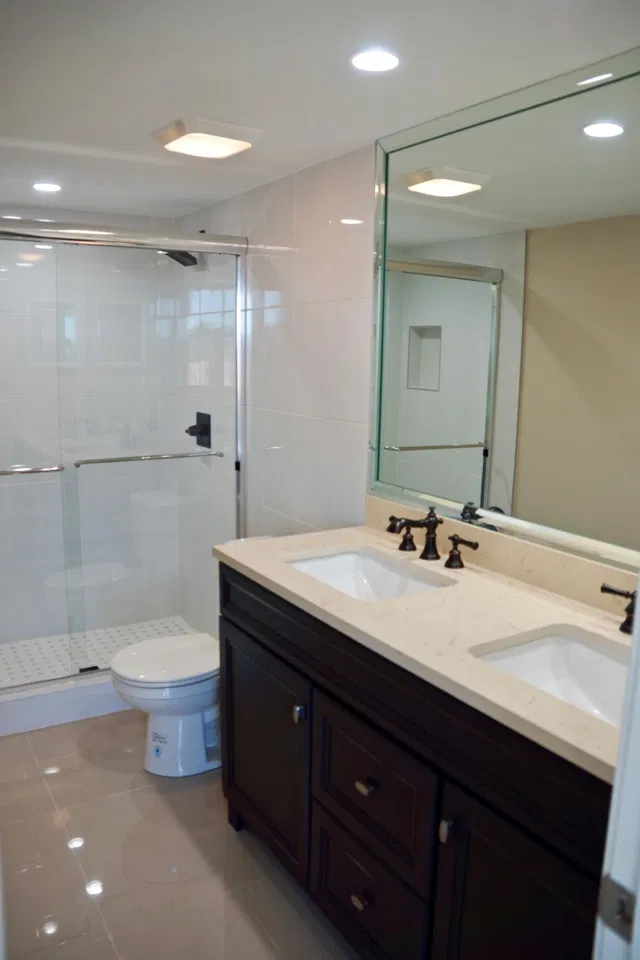 Unit 406 photo 6