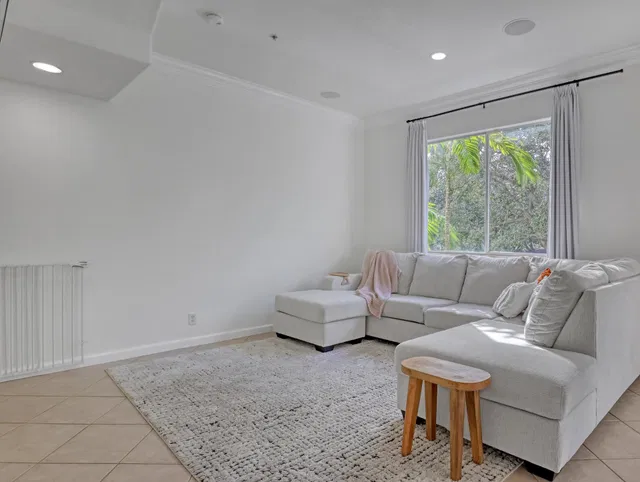 Residence photo 14