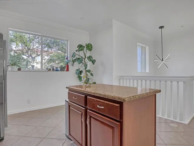 Residence photo 26