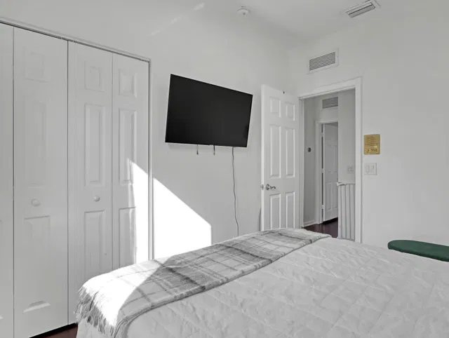 Residence photo 36