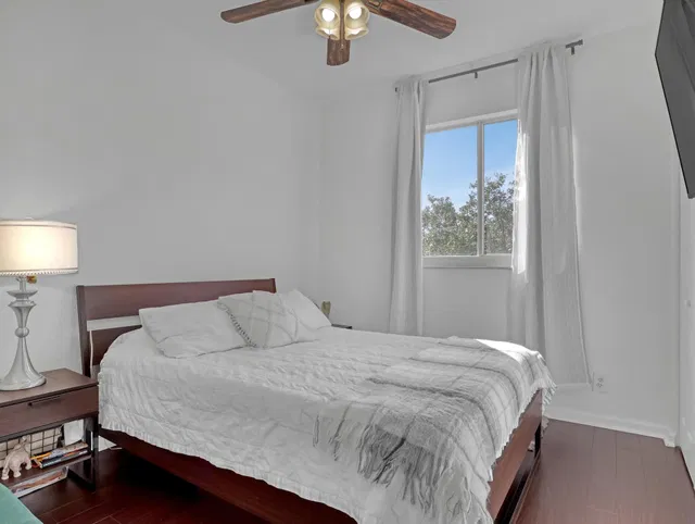 Residence photo 37