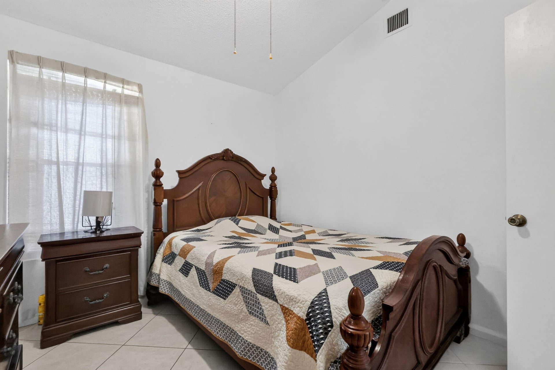 Residence photo 18