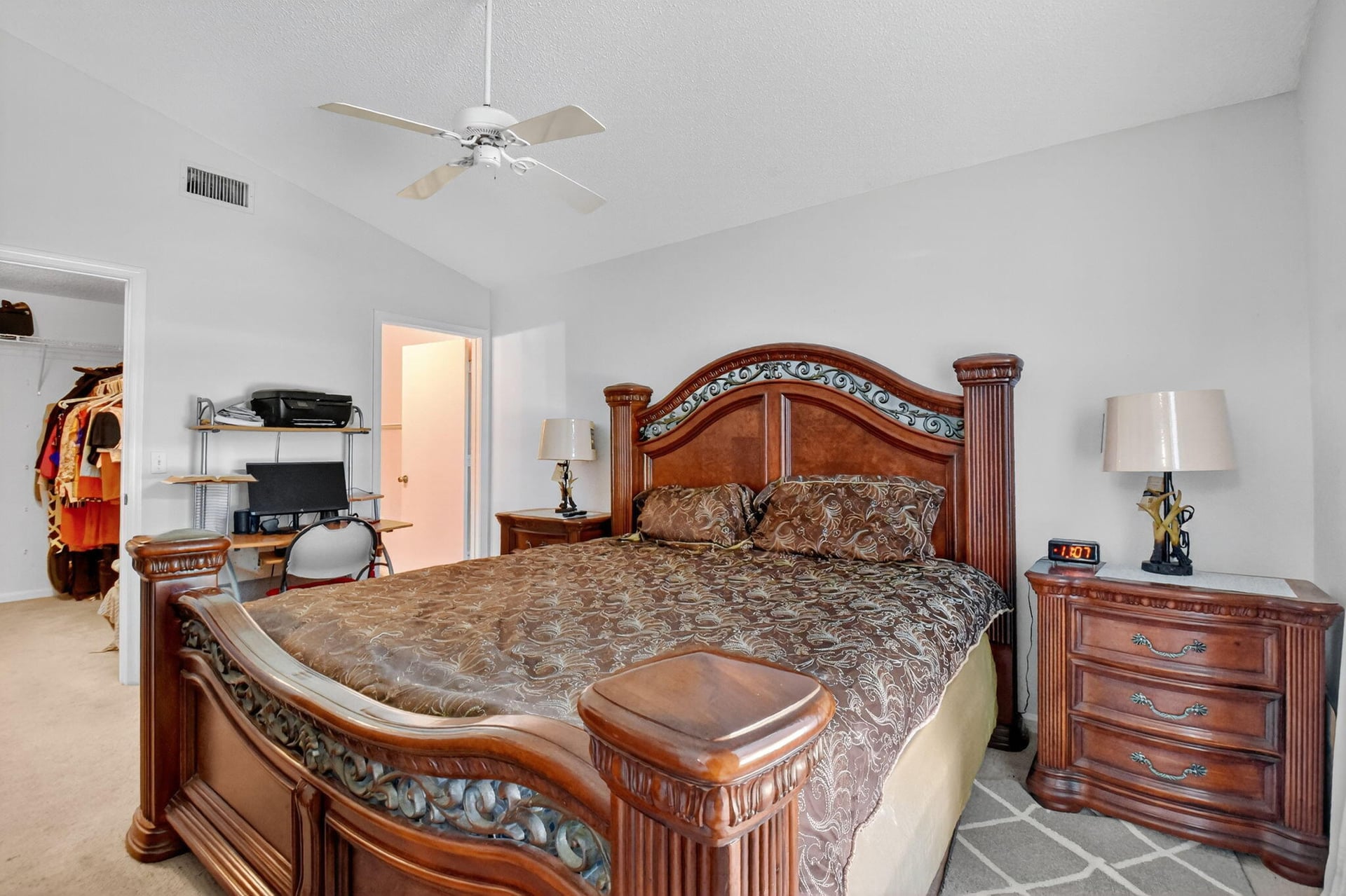 Residence photo 48