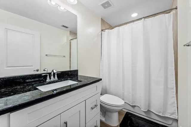 Residence photo 13