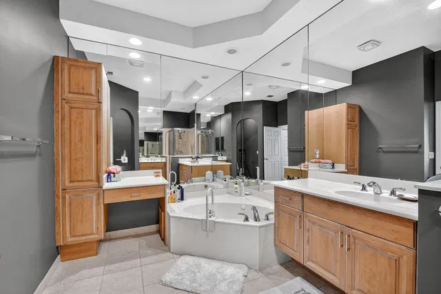 Residence photo 22